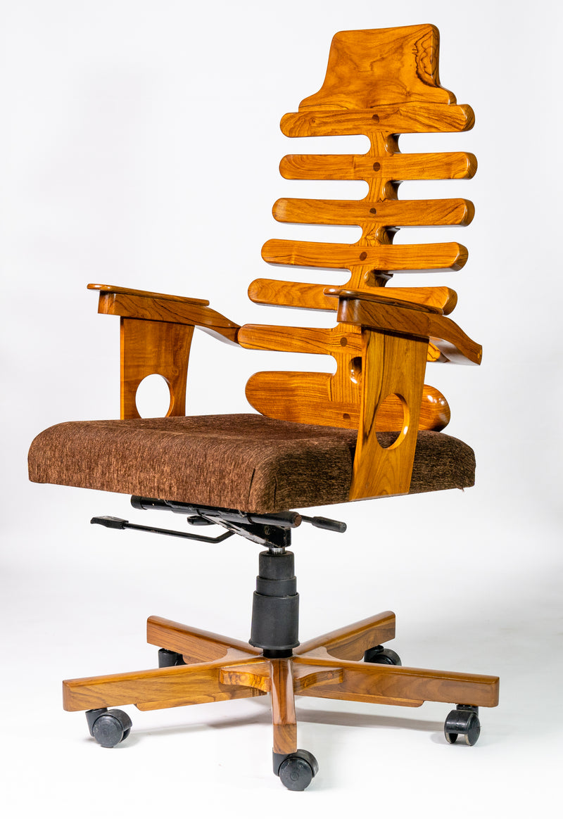 Back bone executive boss chair